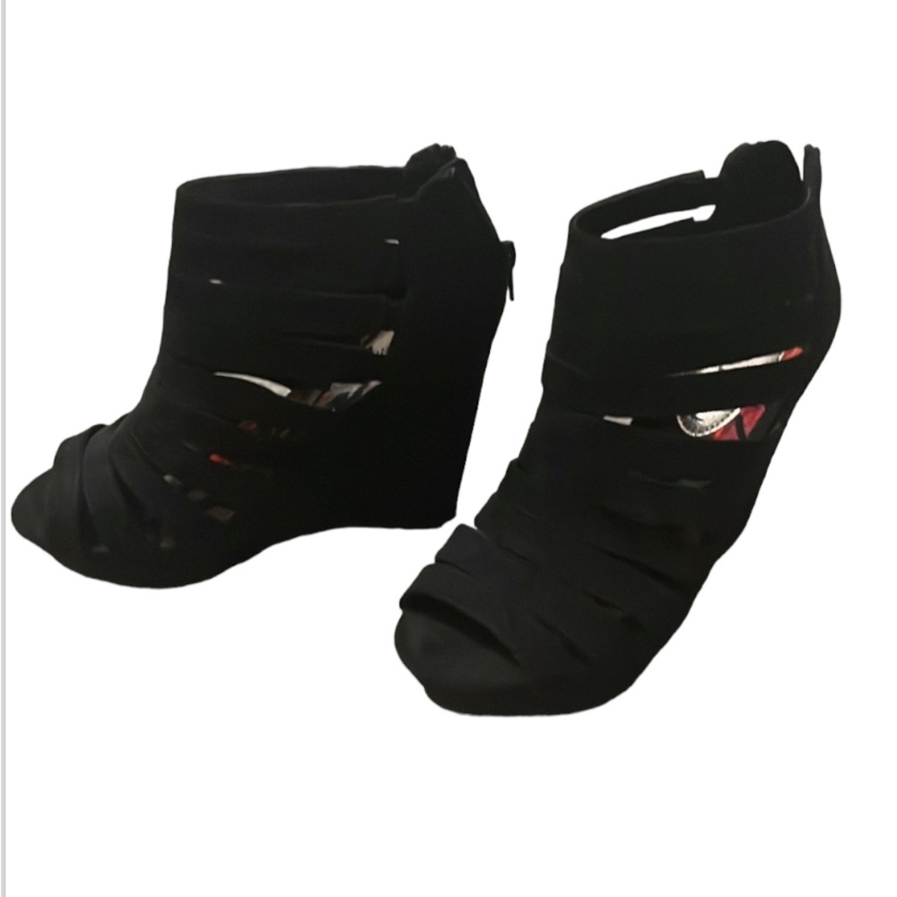 Madden girl wedges